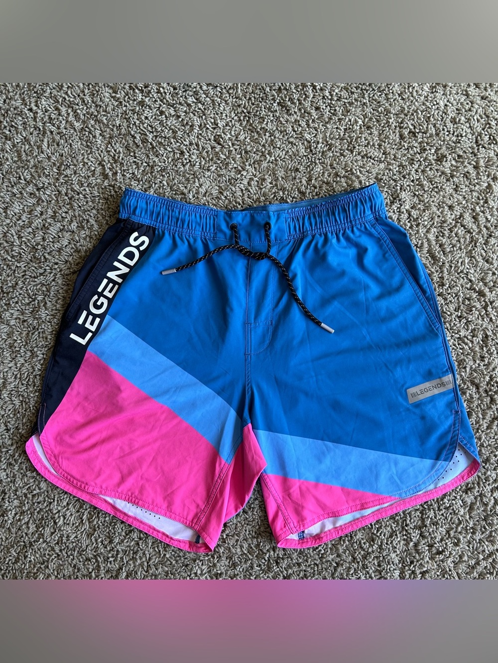Legends Luka Athletic Shorts Mens Medium 7” Linerless Blue/Pink Retro Colorblock